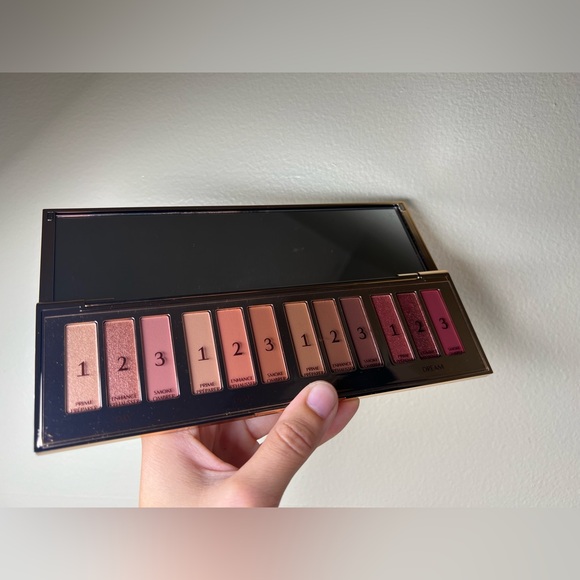 CHARLOTTE TILBURY | LIMITED EDITION INSTANT EYE PALETTE PILLOW TALK - Picture 14 of 15
